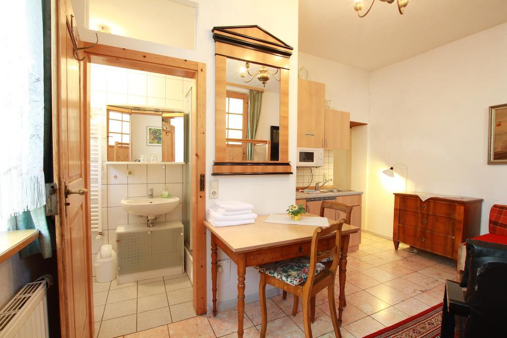 Gaestehaus Pfefferle Hotel Garni Und Ferienwohnungen Sigmaringen Luaran gambar
